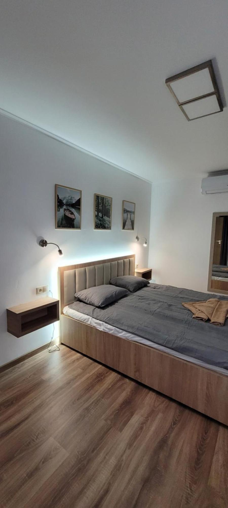Csaladi Kikoeto Apartman Gyula Exteriör bild